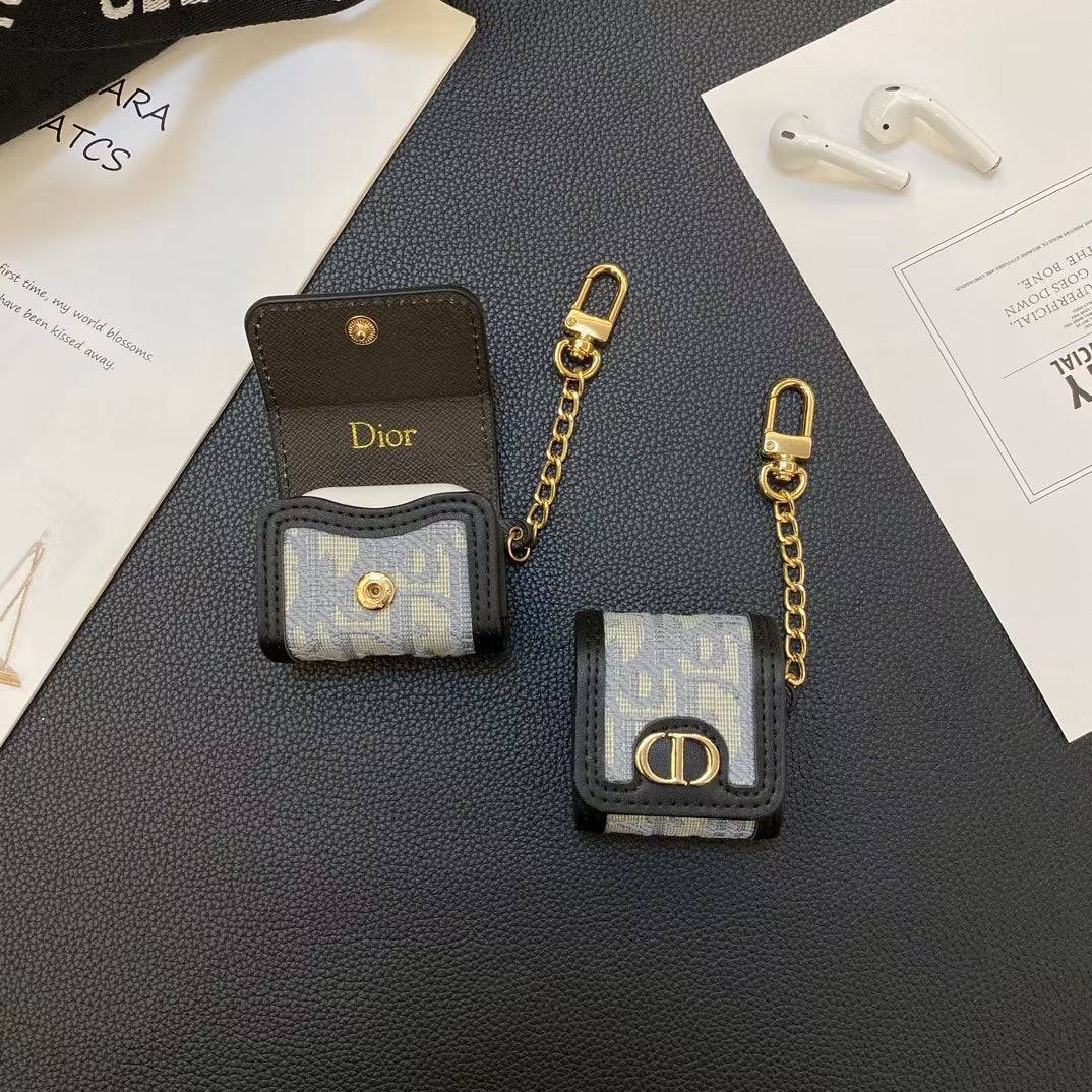 Luxury AirPods Case with Elegant Chain
