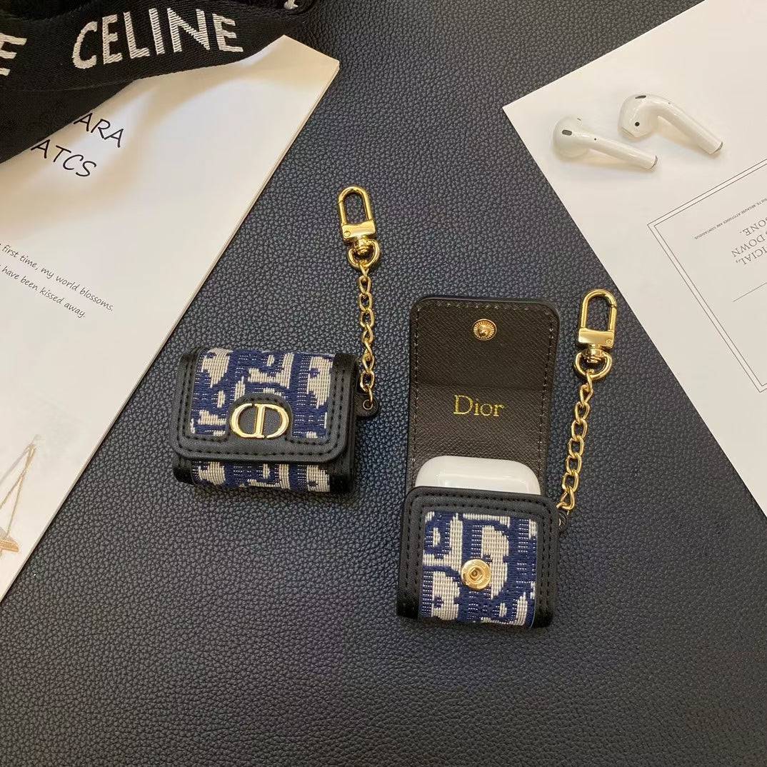 Luxury AirPods Case with Elegant Chain