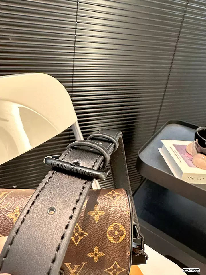 Louis Vuitton Bag High-Quality Leather Monogram Pattern