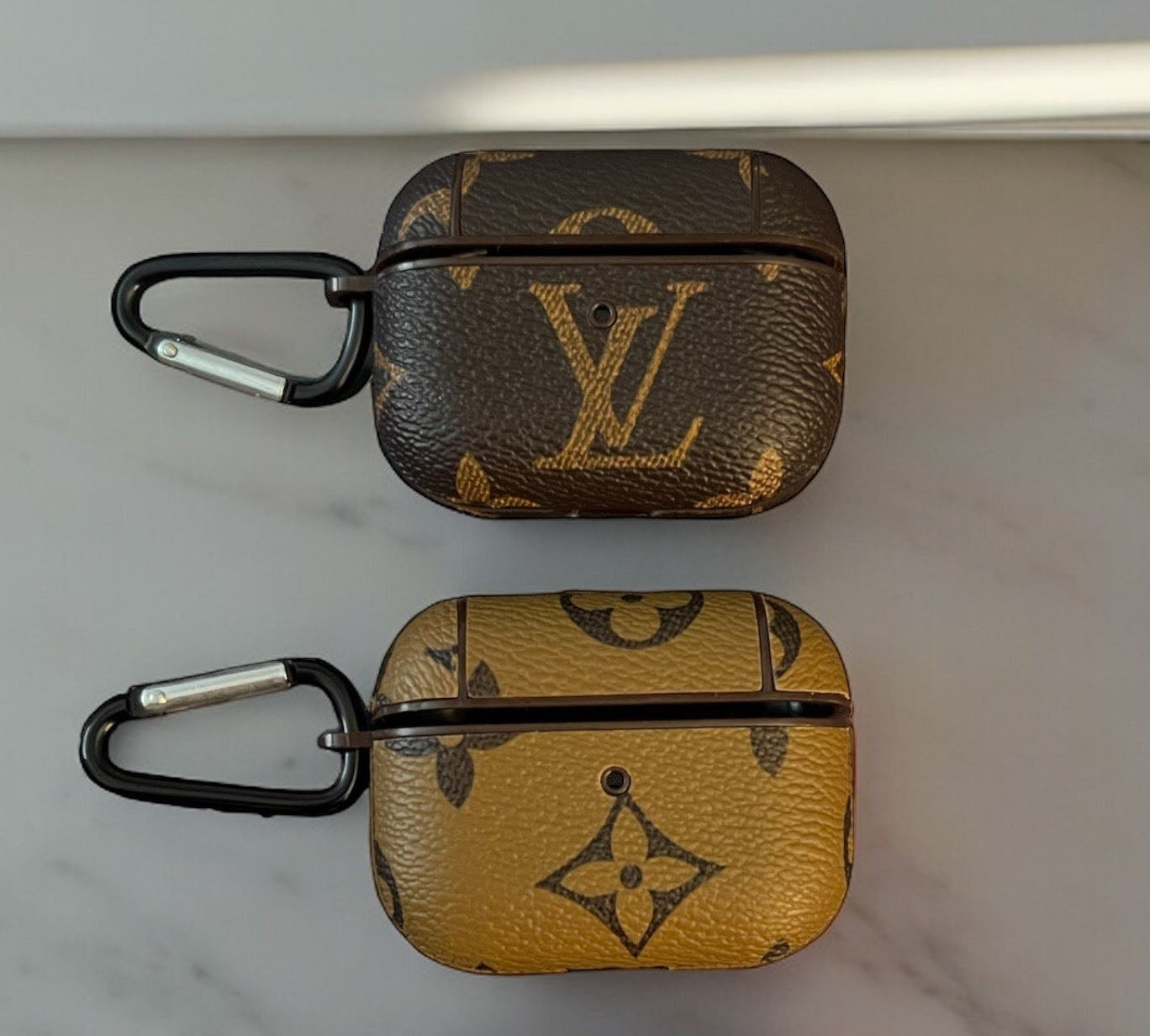 FLOWER MONOGRAM AIRPOD PRO CASE