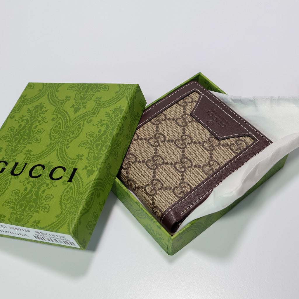 Elegance GUCCI Leather Wallet Canvas