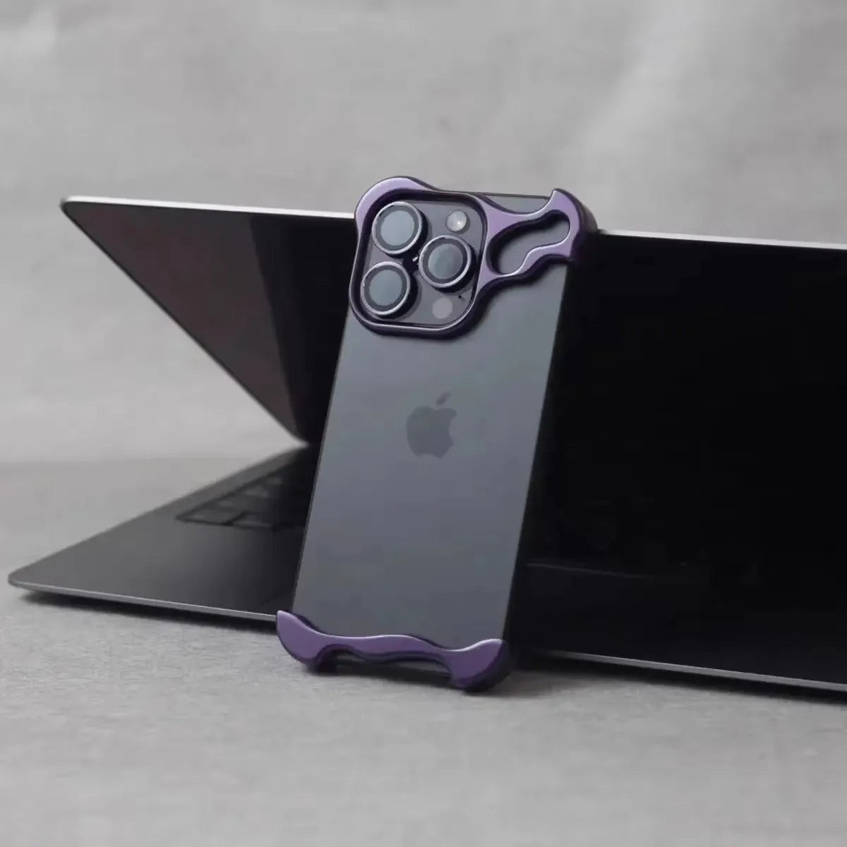 Luxury Plain Aluminum Alloy Phone Case for iPhone 16, 15, 14
