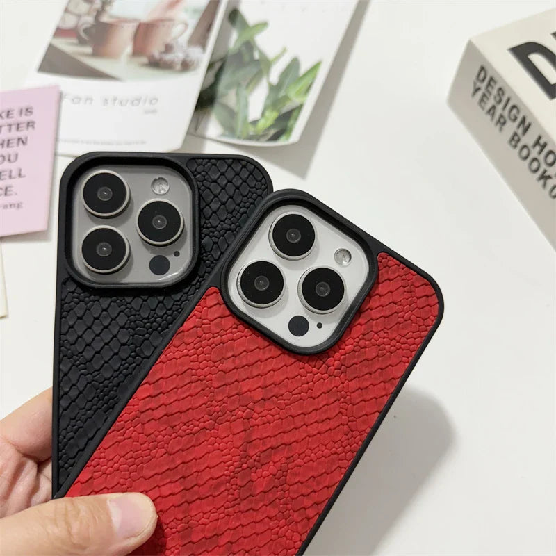 Luxury relief Snakeskin pattern leather Retro Case for iPhone 16 15 14