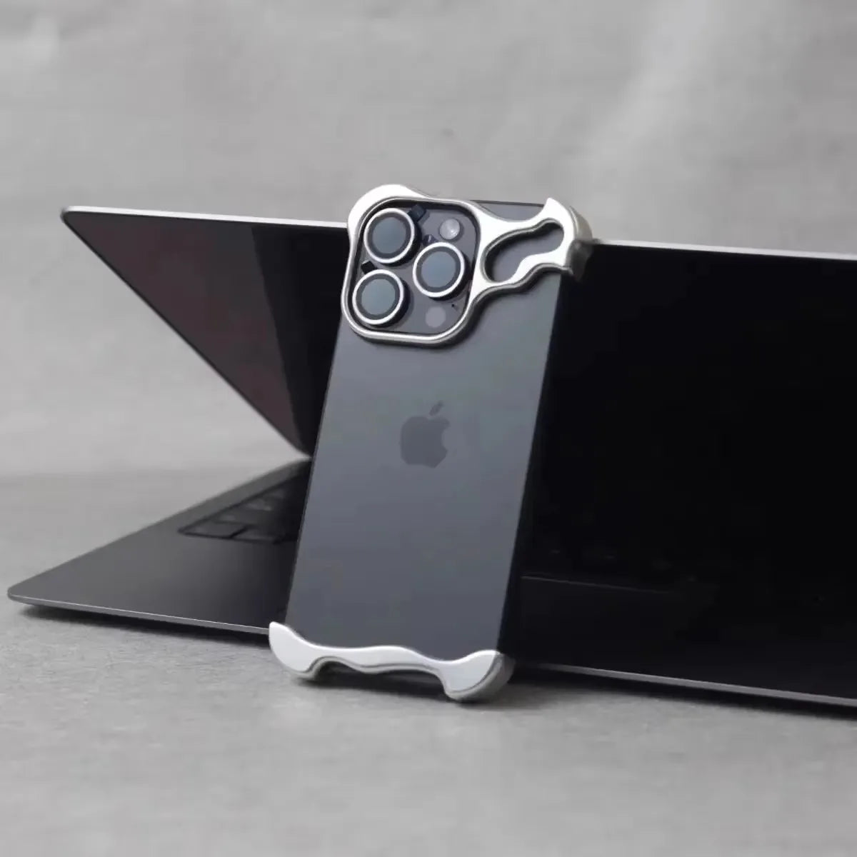 Luxury Plain Aluminum Alloy Phone Case for iPhone 16, 15, 14