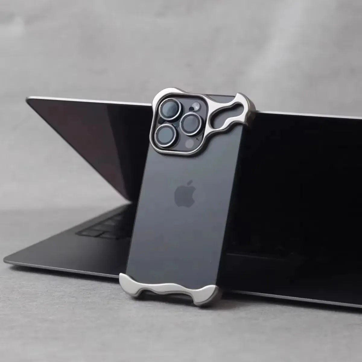 Luxury Plain Aluminum Alloy Phone Case for iPhone 16, 15, 14