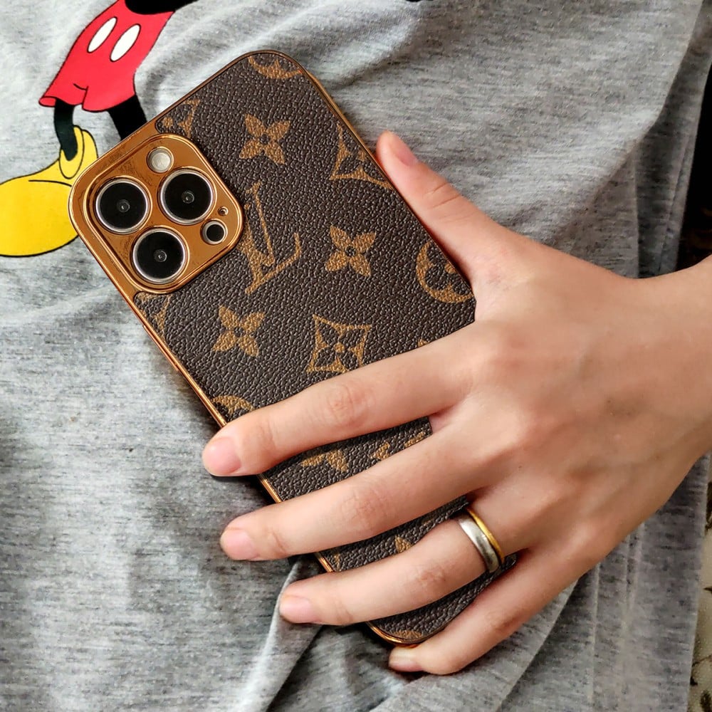 SOFT LUXURY IPHONE CASE WITH GOLDEN BORDER theroxymob