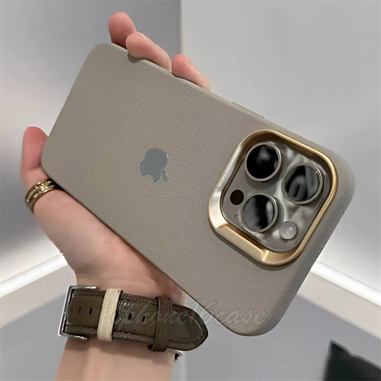 Luxury Leather Case For iPhone 13 / 12 With Magsafe