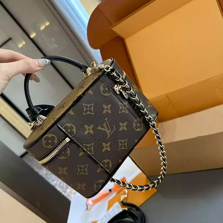 Louis Vuitton Bag, Decorated with a Monogram Pattern High Quality