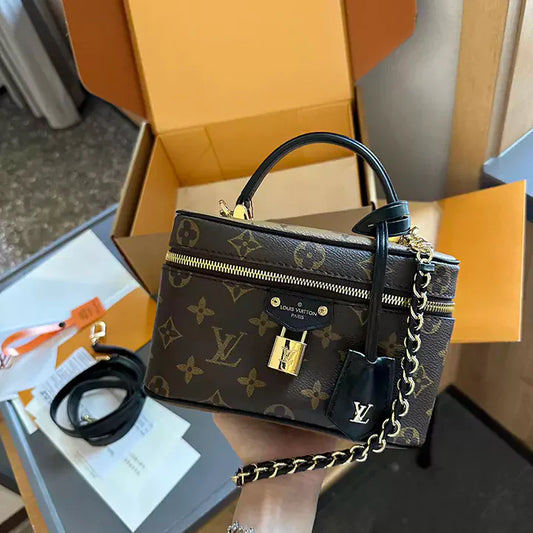 Louis Vuitton Bag, Decorated with a Monogram Pattern High Quality