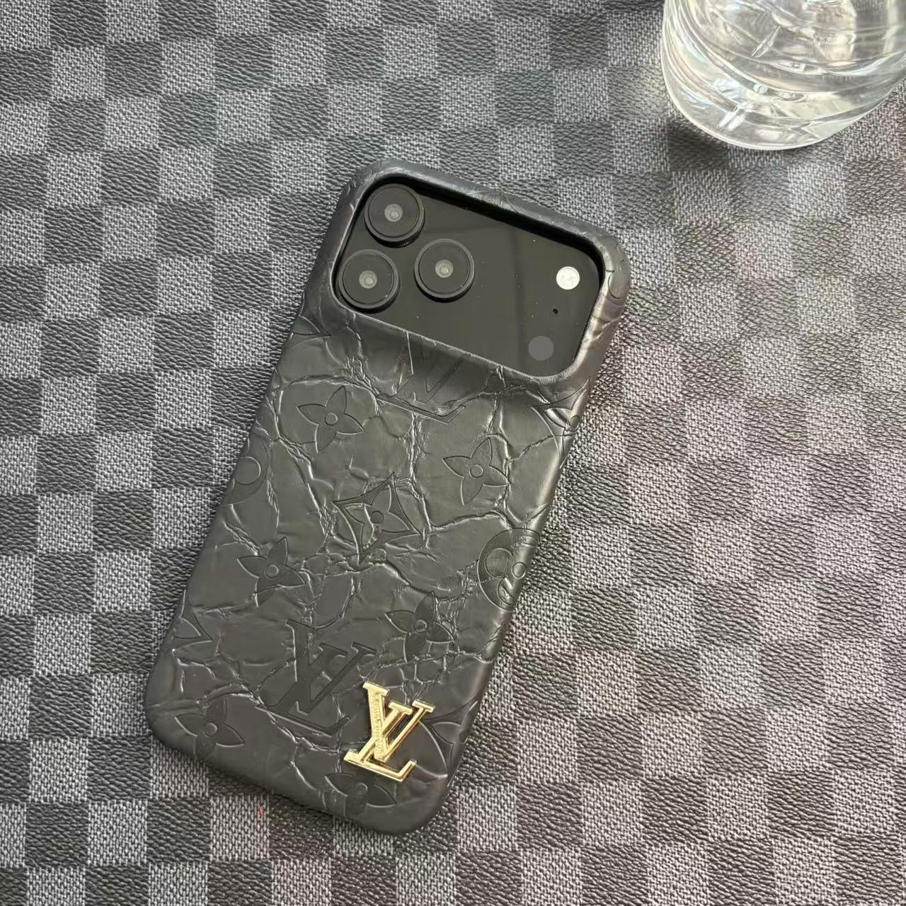 Premium Case For iPhone  17 / 16 / 15 / 14