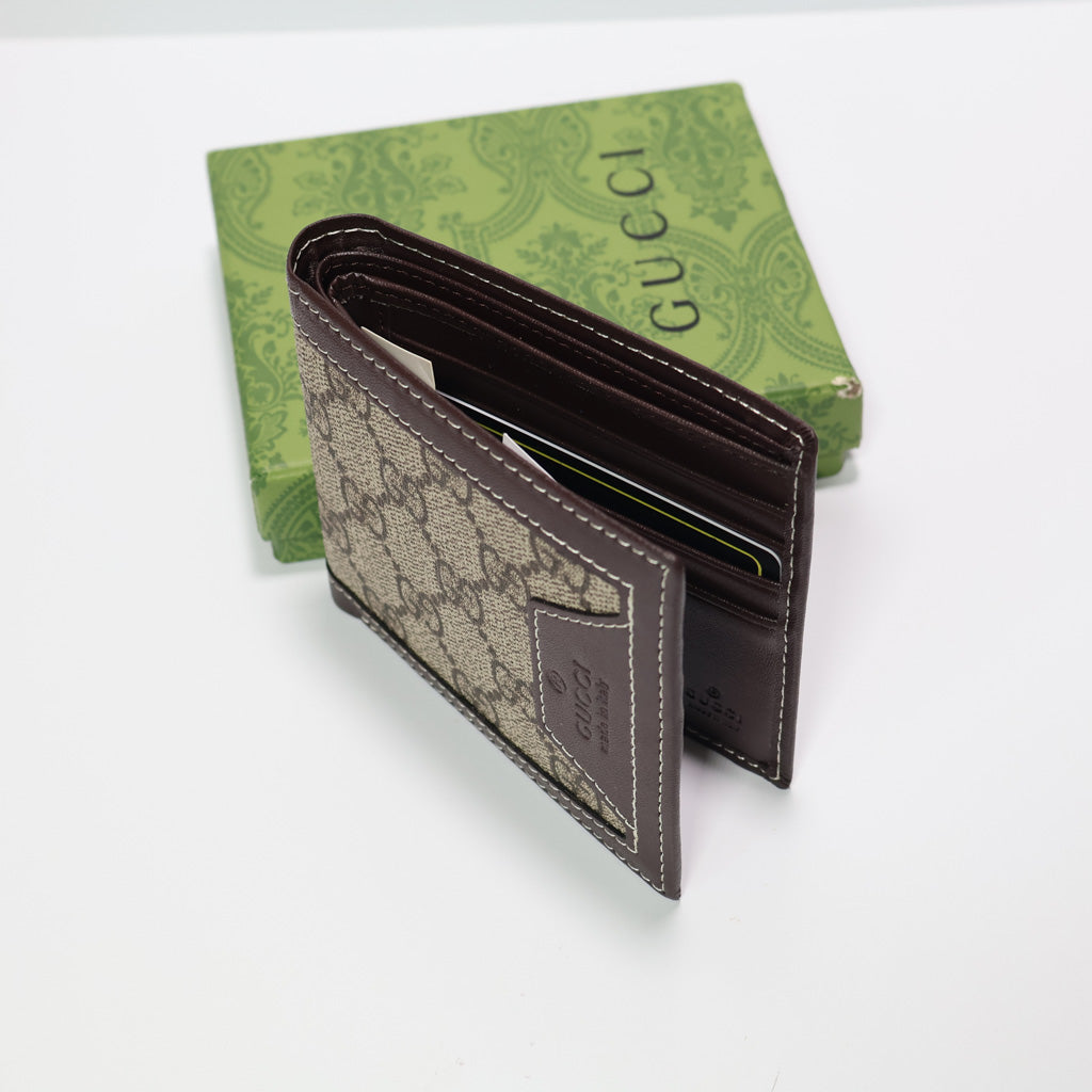 Elegance GUCCI Leather Wallet Canvas