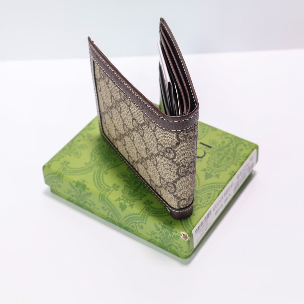 Elegance GUCCI Leather Wallet Canvas