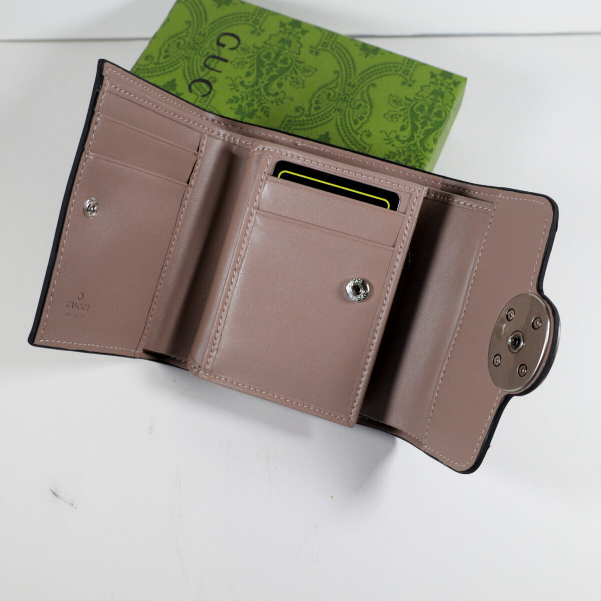 Luxury GUCCI Monogram Canvas Wallet Magnetic Clasp