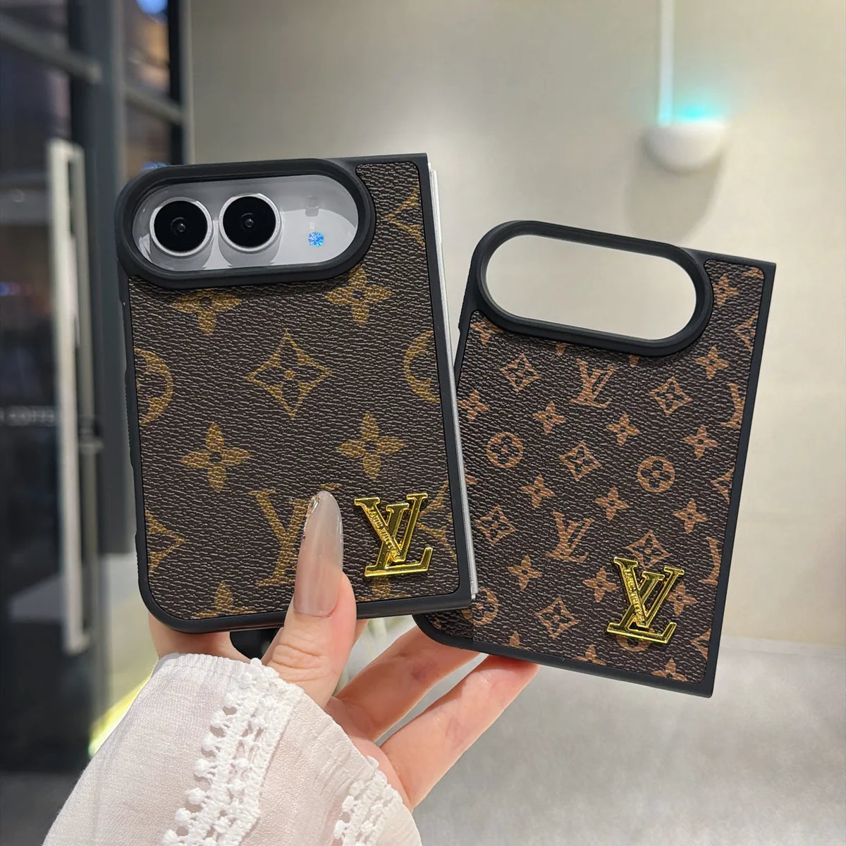 Luxury Classic LV Leather Case with Gold Emblem for iPhone Duo