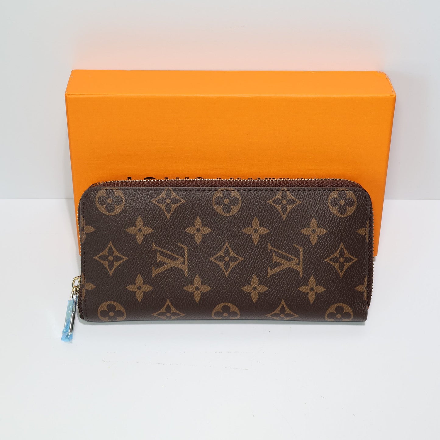 Luxury Louis Vuitton Monogram Long Wallet Zipper Closure