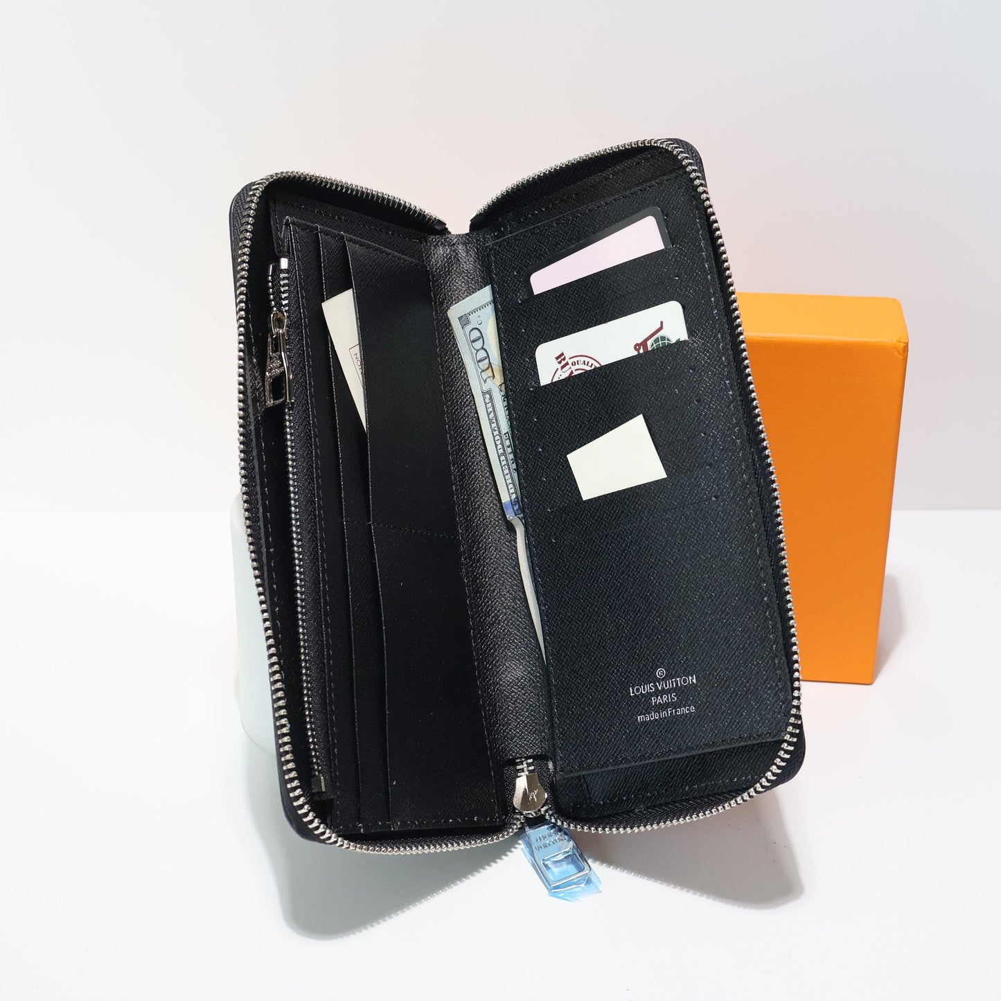 Luxury Louis Vuitton Monogram Long Wallet Zipper Closure