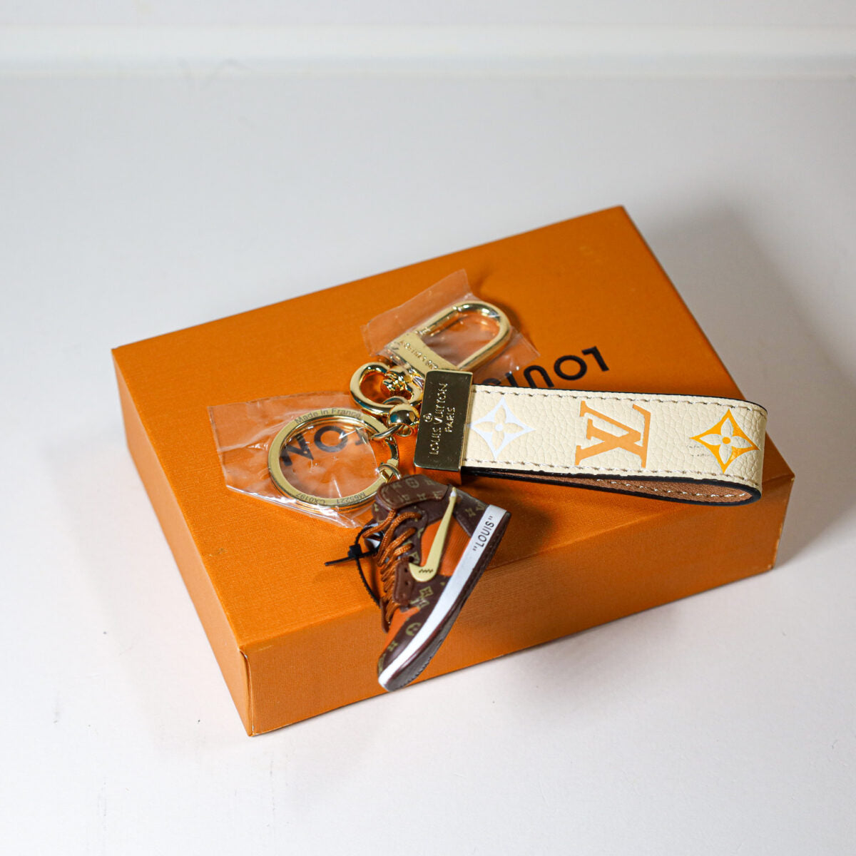 Luxury Louis Vuitton Luxury Designer Key Chain Fortune Cube Bag Charm
