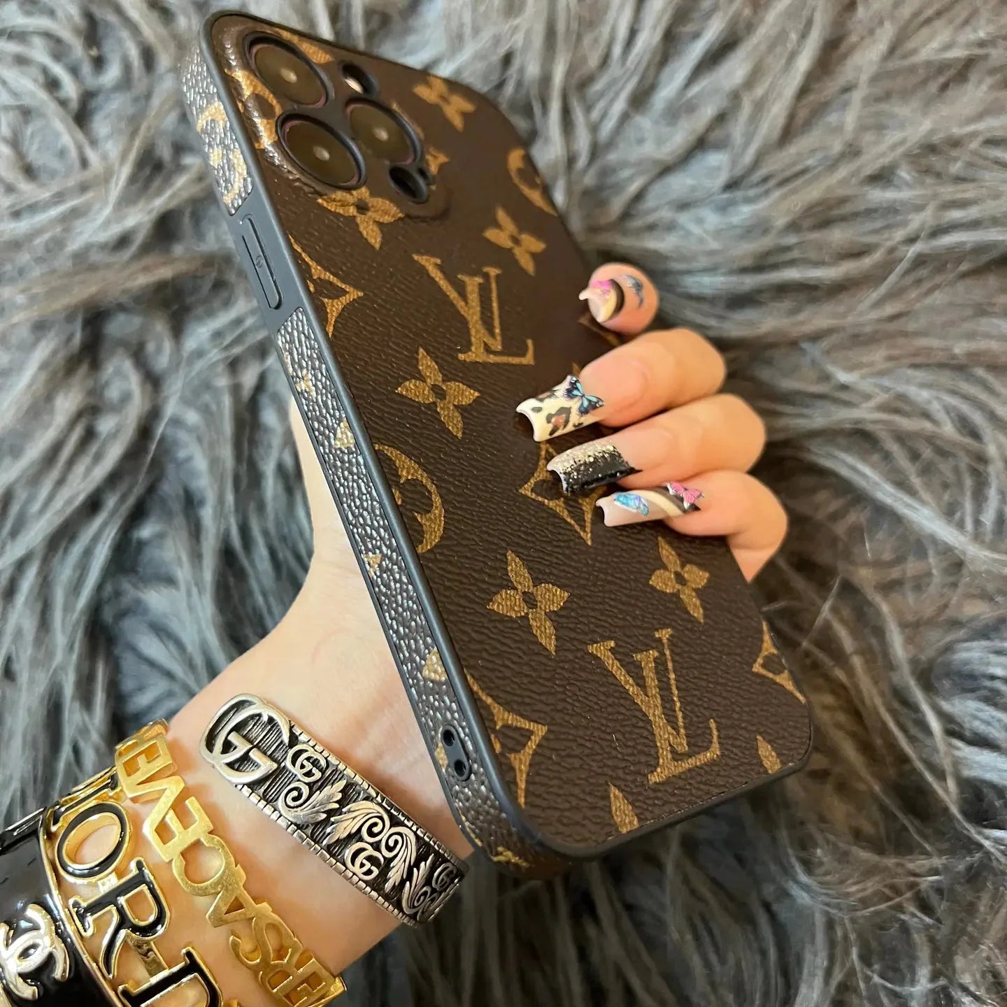 TRADITIONAL LOVE IPHONE CASE WITH CAMERA PROTECTION theroxymob