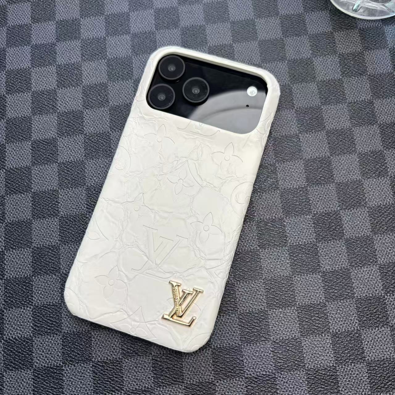 Premium Case For iPhone  17 / 16 / 15 / 14
