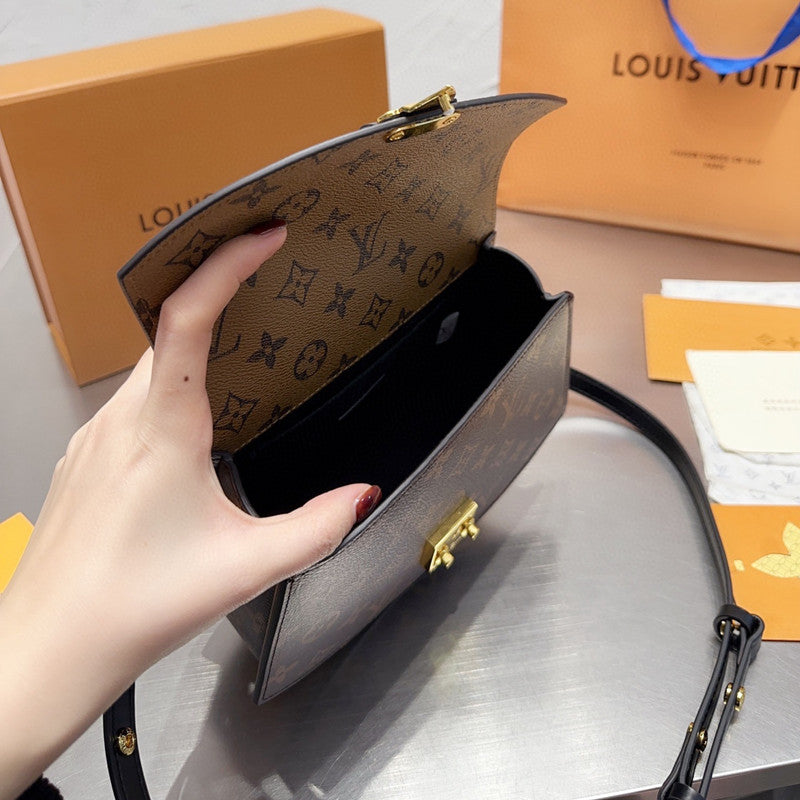 Louis Vuitton Monogram Canvas Handbag With Chain